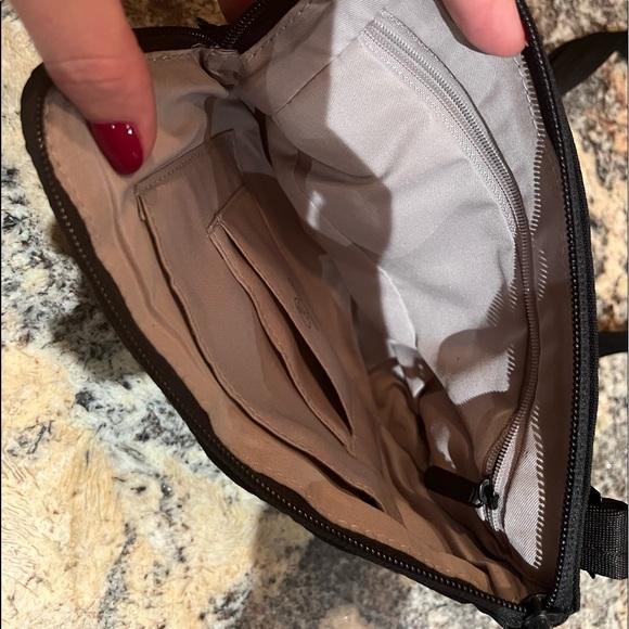 Black small crossbody purse - Picture 2 of 2